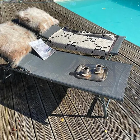 Le 27 * Lorp-Sentaraille